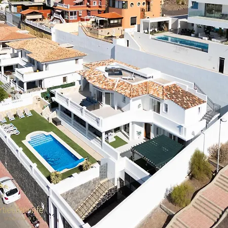 Tropical Вілла *